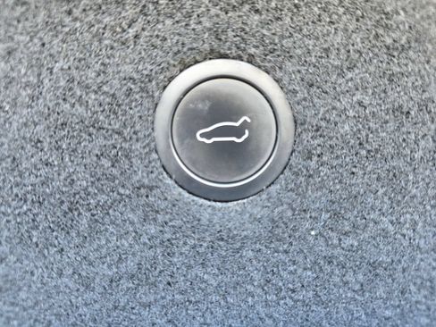 Used 2024 Tesla Model X AWD/4WD image 14