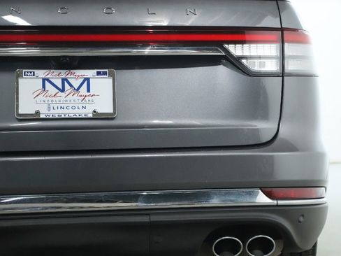 Used 2021 Lincoln Aviator Reserve w/ Equipment Group 202A image 42