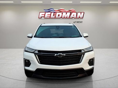 Used 2023 Chevrolet Traverse LT FWD image 9