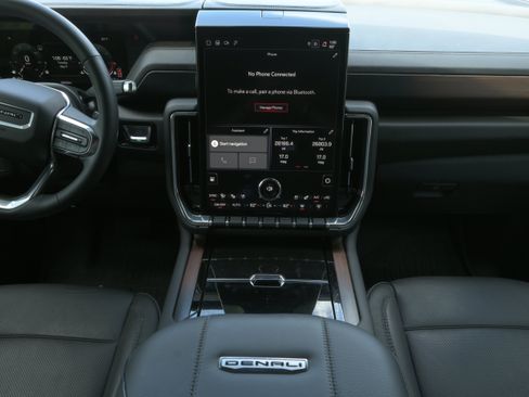 Used 2025 GMC Yukon Denali w/ Sun & Power Step Package RWD image 15