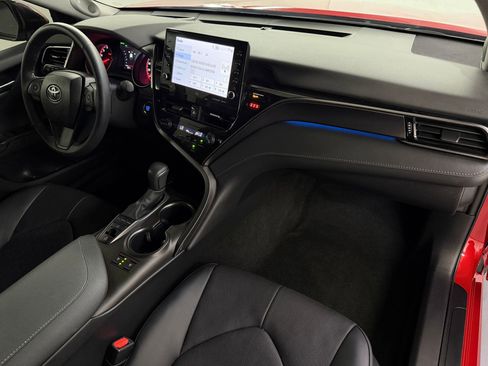 Used 2024 Toyota Camry XSE image 33