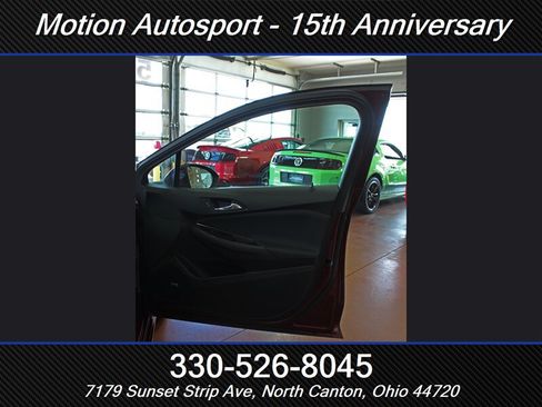 Used 2016 Chevrolet Cruze LT w/ Sun And Sound Package FWD image 32