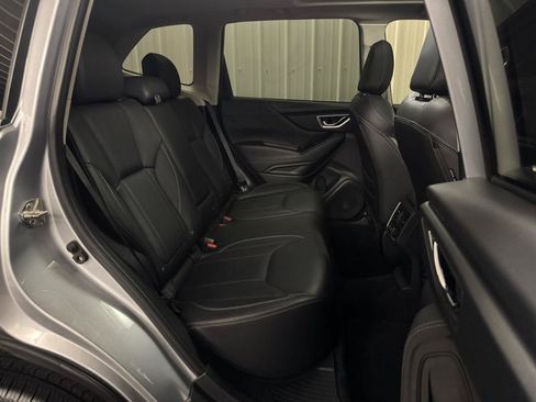 Used 2019 Subaru Forester Limited AWD/4WD image 8