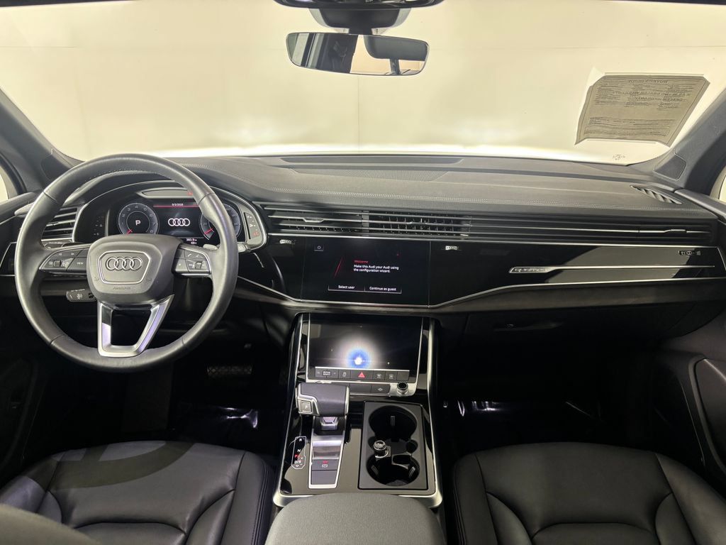 Used 2023 Audi Q7 2.0T Premium Plus w/ Premium Plus Package AWD/4WD image 12