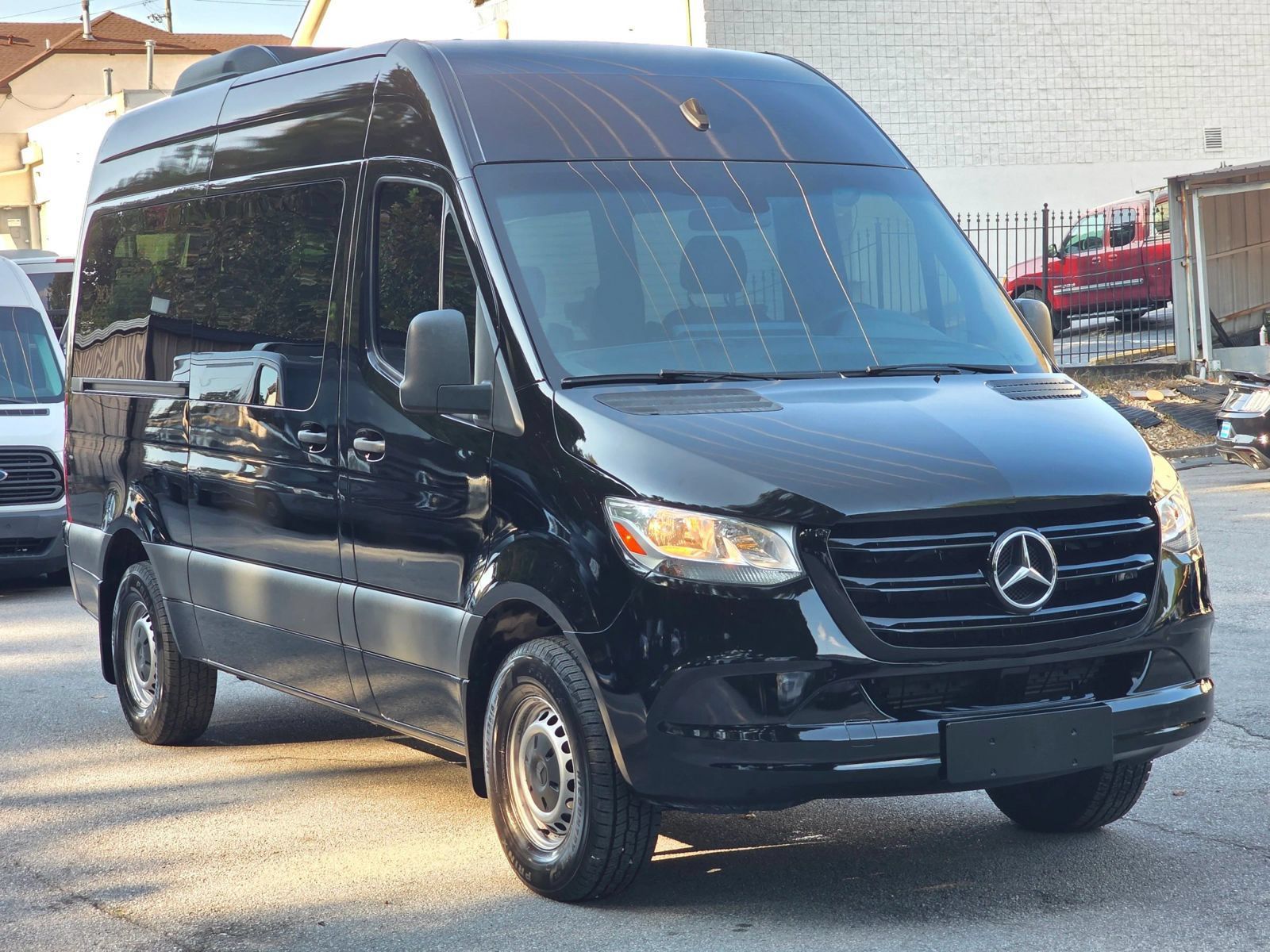Used 2019 Mercedes-Benz Sprinter 2500 w/ Driver Convenience Package image 8
