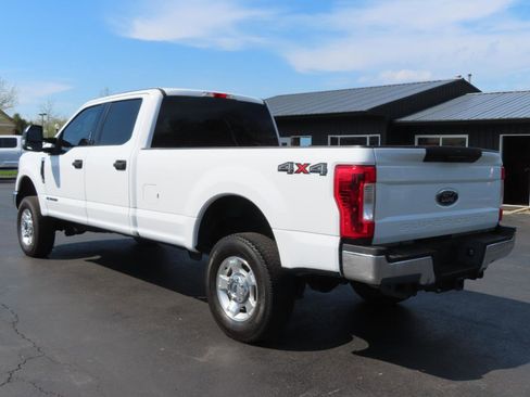 Used 2018 Ford F250 XLT image 4
