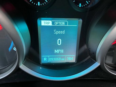 Used 2014 Chevrolet Cruze LS image 31