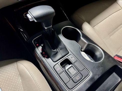 Used 2020 Kia Sorento EX image 22