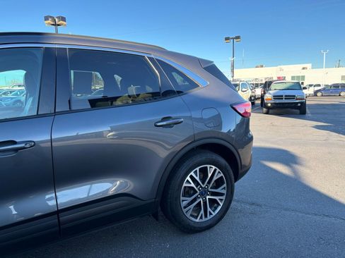 Used 2021 Ford Escape SEL image 7