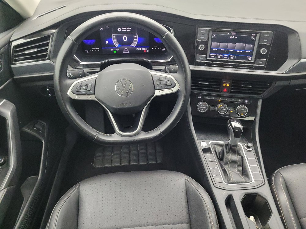 Used 2023 Volkswagen Jetta SE FWD image 22