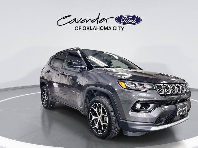 Used 2024 Jeep Compass Limited AWD/4WD image 2