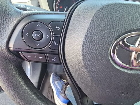 Certified 2025 Toyota RAV4 XLE AWD/4WD image 11