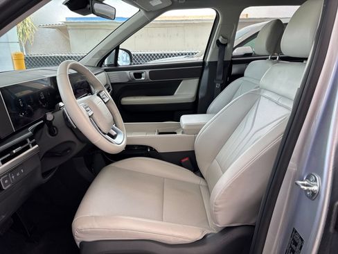 Used 2025 Hyundai Santa Fe SEL AWD/4WD image 28