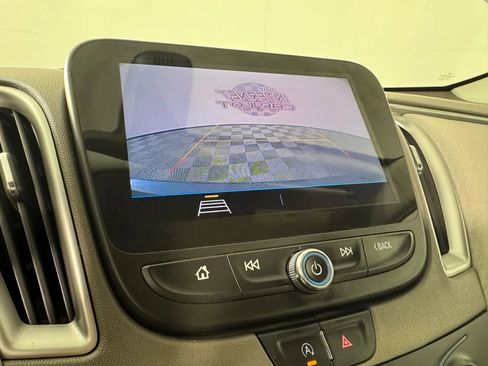 Used 2020 Chevrolet Malibu LS image 18