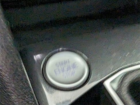 Used 2022 Volkswagen Tiguan SEL R-Line image 26