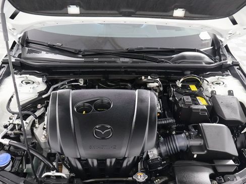 Used 2026 MAZDA MAZDA3 2.5 S Hatchback w/ Premium Pkg FWD image 16
