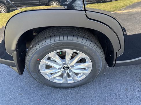 New 2025 Toyota Corolla Cross LE image 11