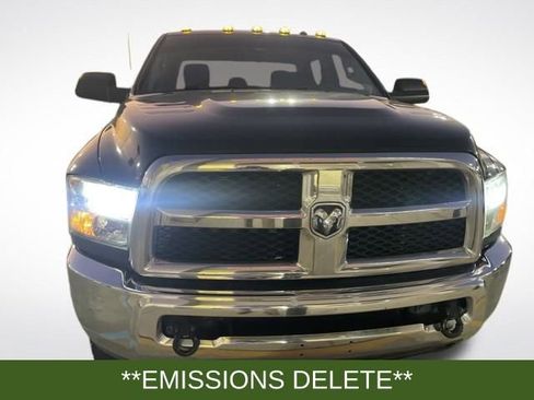 Used 2018 RAM 2500 Tradesman w/ Chrome Appearance Group image 3