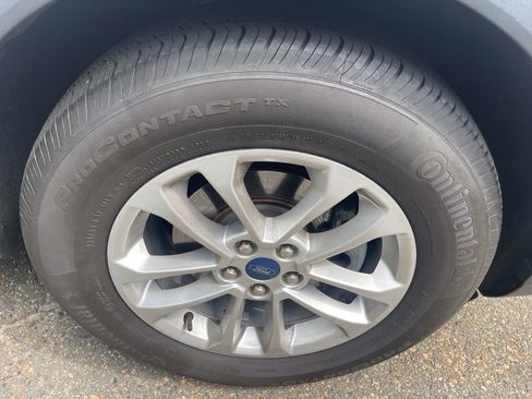 Used 2021 Ford Escape SE image 15