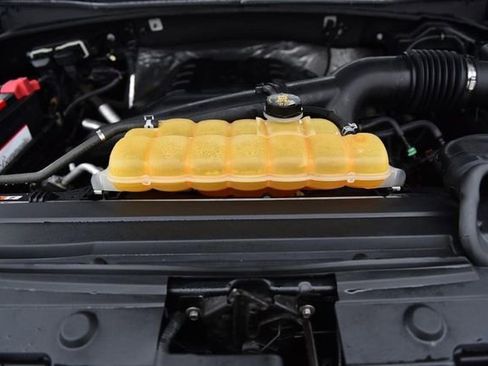 Used 2015 Ford F150 Lariat image 28