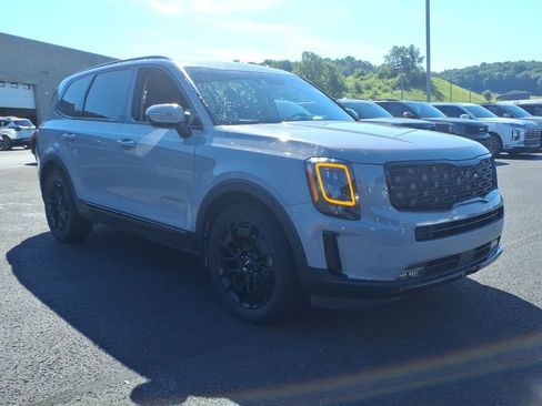 Used 2022 Kia Telluride SX w/ SX Prestige Package AWD/4WD image 4