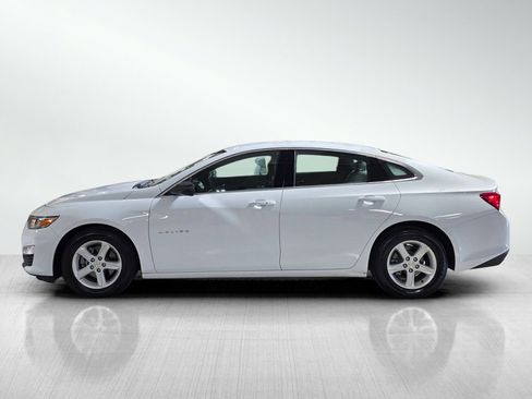 Used 2022 Chevrolet Malibu LS image 4