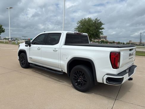 Used 2023 GMC Sierra 1500 Elevation image 3