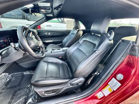 Used 2024 Ford Mustang GT Premium image 13