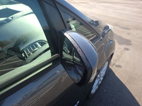 Used 2018 Ford C-MAX SE w/ Equipment Group 202A image 6