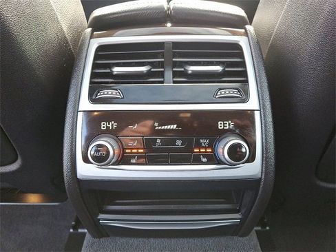 Used 2020 BMW 745e xDrive image 11