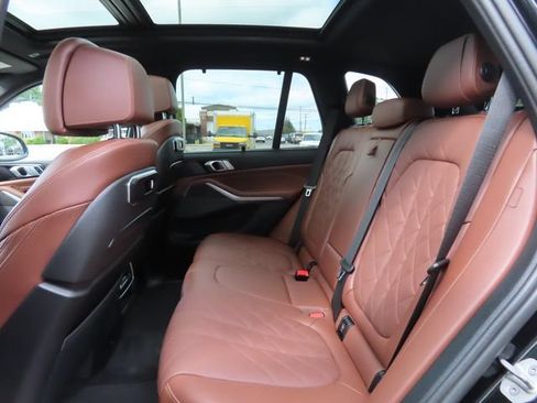 Used 2025 BMW X5 xDrive40i AWD/4WD image 22