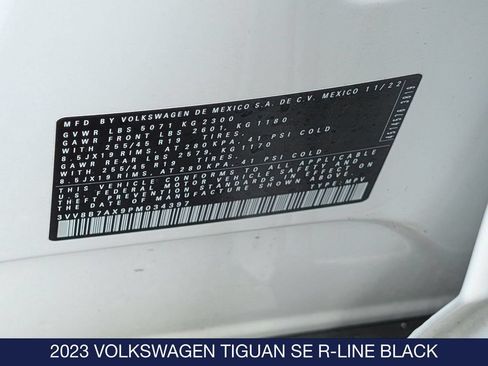 Used 2023 Volkswagen Tiguan SE R-Line AWD/4WD image 34