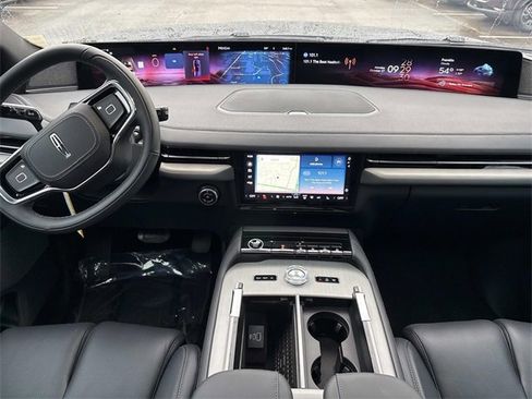 New 2025 Lincoln Navigator L Reserve w/ Jet Appearance Package image 16