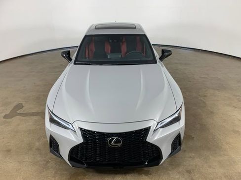 Used 2025 Lexus IS 500 w/ F-Sport Performance RWD image 4