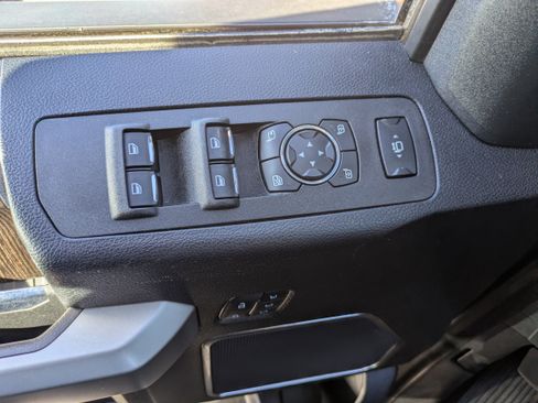 Used 2020 Ford F450 Lariat w/ Lariat Ultimate Package image 19