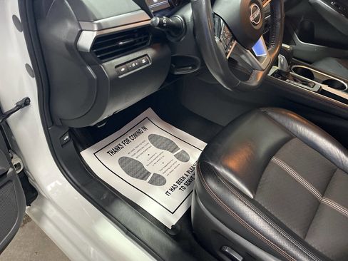 Used 2024 Nissan Altima 2.5 SR image 18