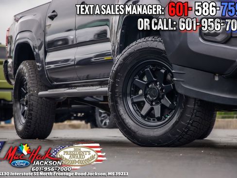 Used 2023 Toyota Tacoma SR AWD/4WD image 2