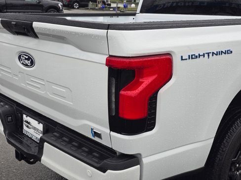Used 2025 Ford F150 Lightning XLT image 14