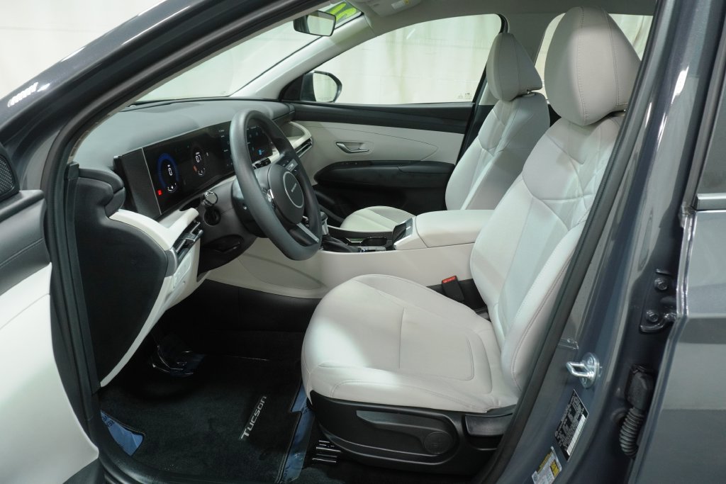 Certified 2026 Hyundai Tucson SE AWD/4WD image 11