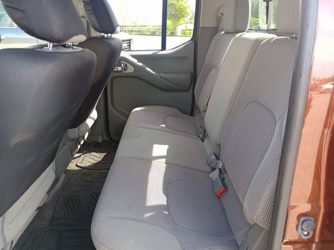 Used 2018 Nissan Frontier SV w/ Value Truck Package image 12