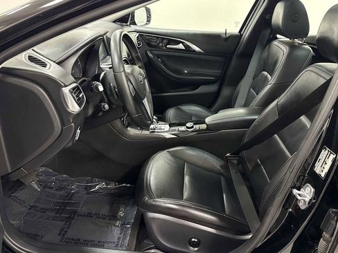 Used 2018 INFINITI QX30 AWD image 13