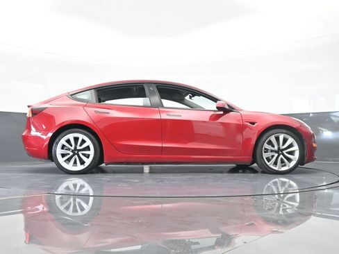 Used 2022 Tesla Model 3 Standard Range image 58