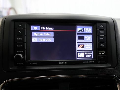 Used 2016 Dodge Grand Caravan SXT w/ Rear Park Assist Package FWD image 6