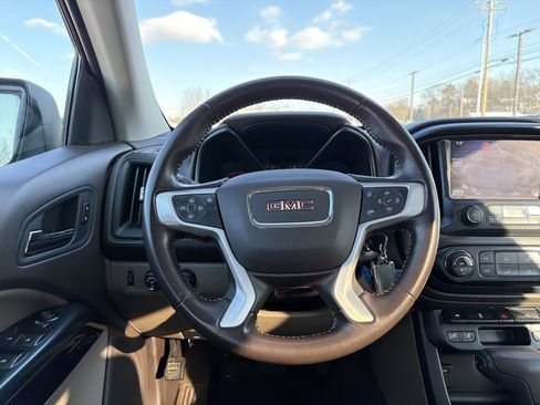 Used 2015 GMC Canyon SLT w/ Driver Alert Package image 13