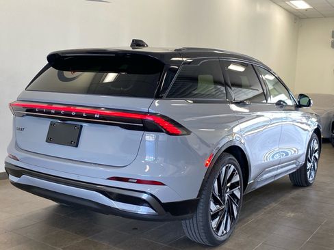 New 2026 Lincoln Nautilus Reserve w/ Jet Appearance Package image 7