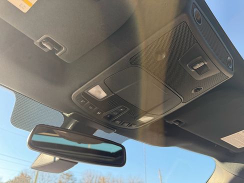 Used 2015 Ford F150 Platinum w/ Equipment Group 701A Luxury image 14