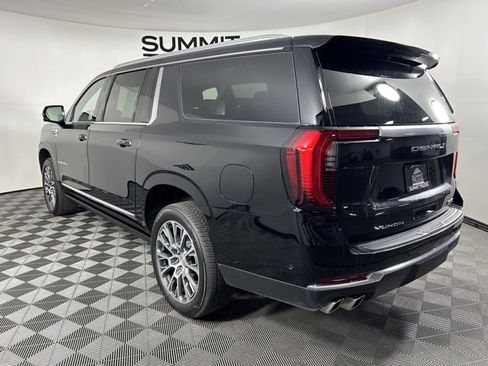 Used 2025 GMC Yukon XL Denali image 3