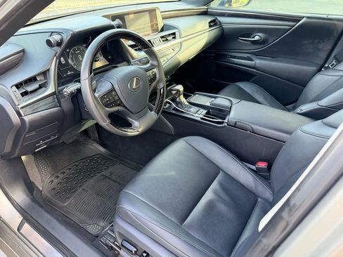 Used 2021 Lexus ES 250 w/ Premium Package AWD/4WD image 9
