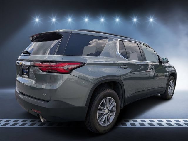 Used 2023 Chevrolet Traverse LT w/ LPO, Floor Liner Package FWD image 2