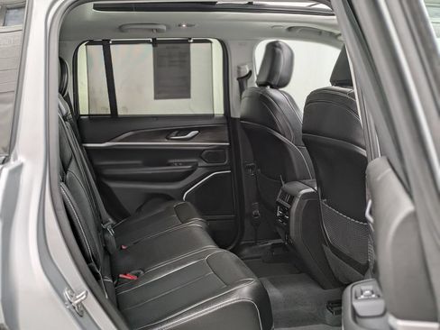 Used 2023 Jeep Grand Cherokee 4WD 4xe w/ Luxury Tech Group II image 24